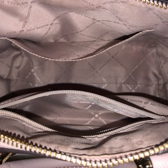 Michael Kors Purse - Picture 4 of 12